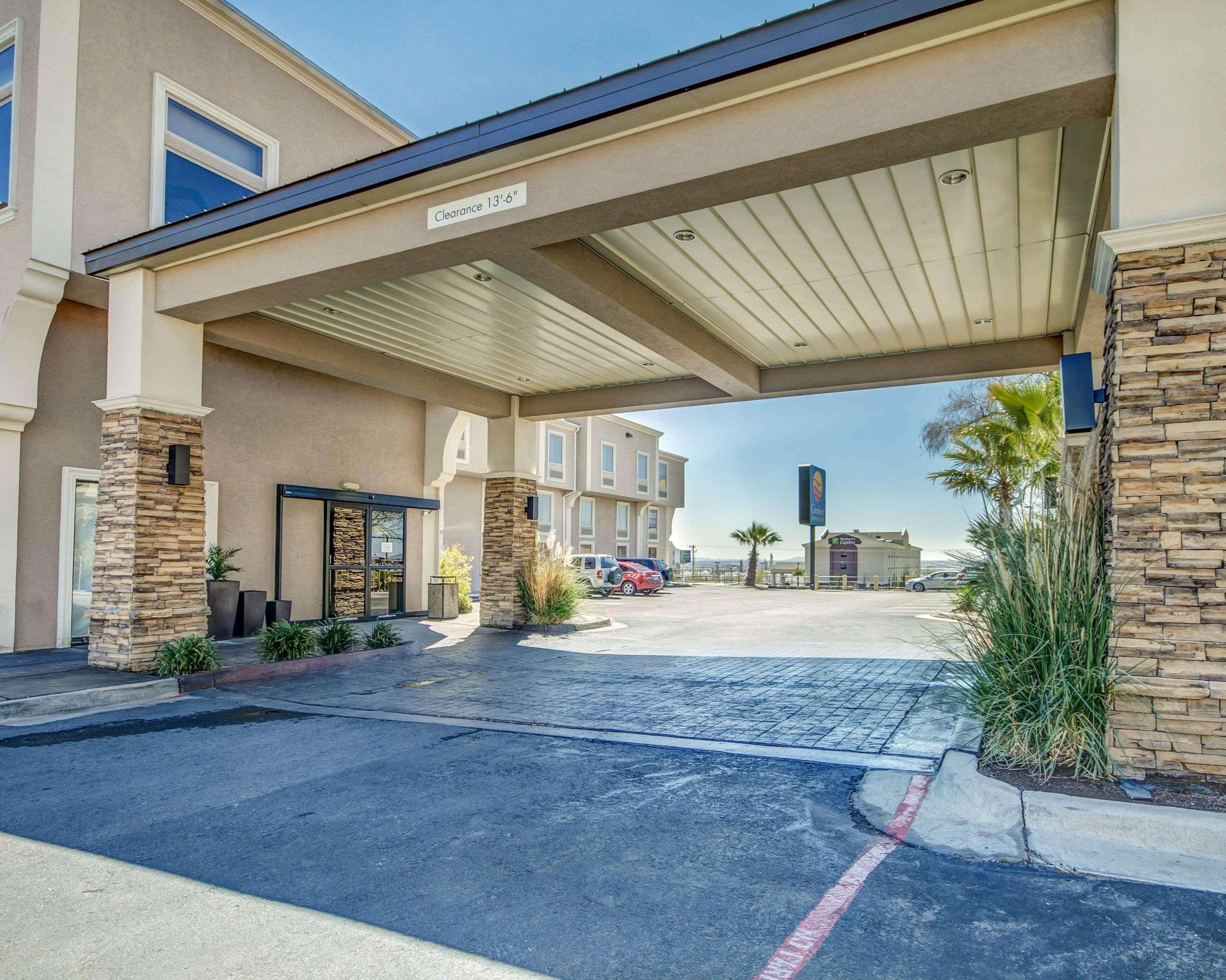 Comfort Inn & Suites I-10 Airport El Paso Ngoại thất bức ảnh